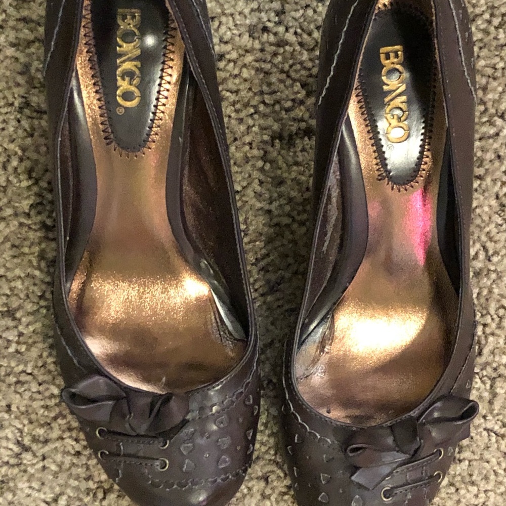 Brown pump shoes - Picture 3 of 9